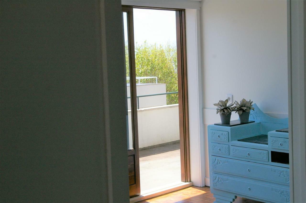 Blue Apartment Parede Beach House Buitenkant foto
