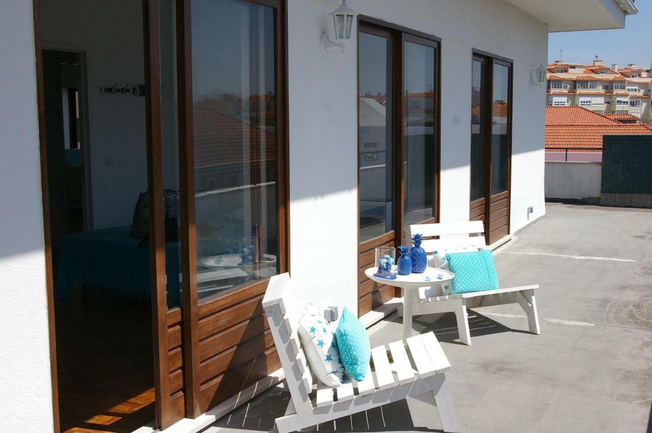 Blue Apartment Parede Beach House Buitenkant foto